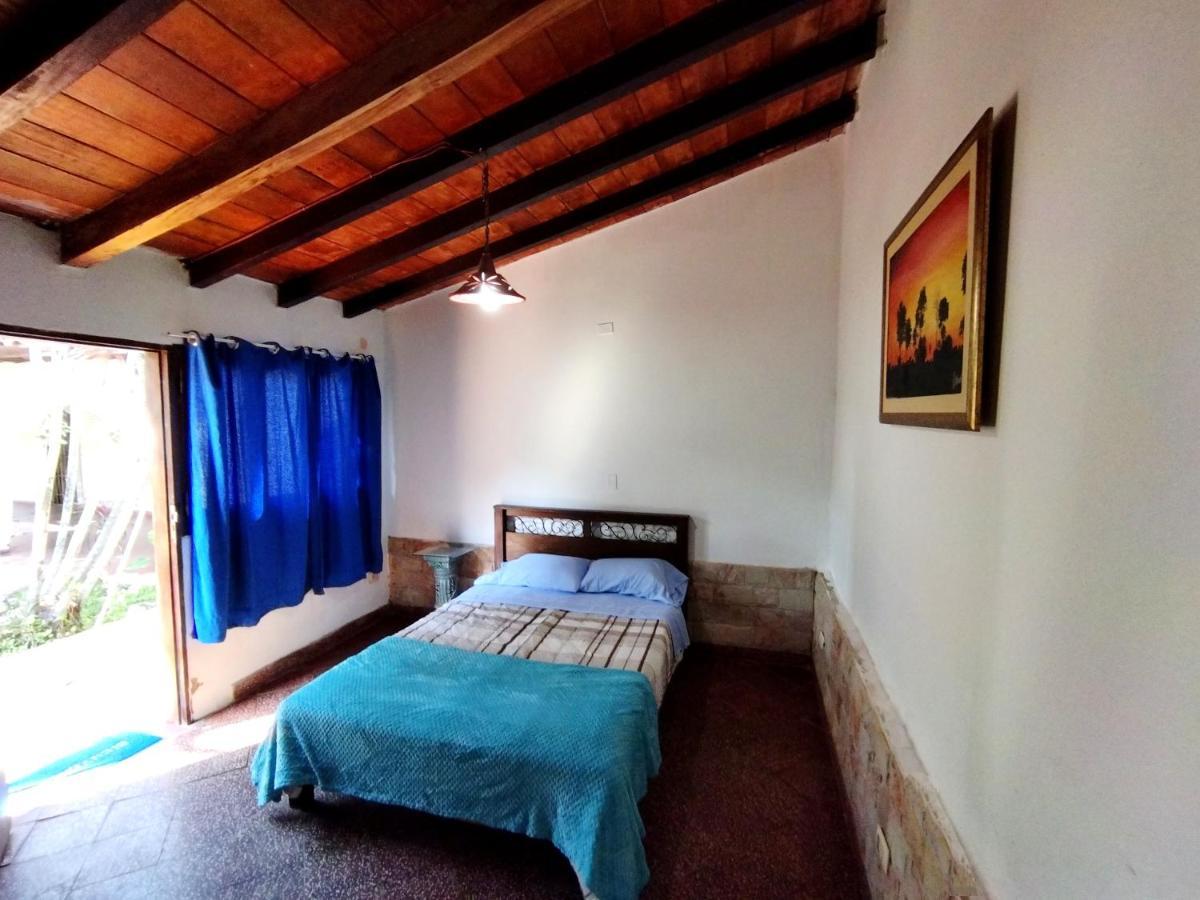 Hotel La Aparesida Areguá Extérieur photo