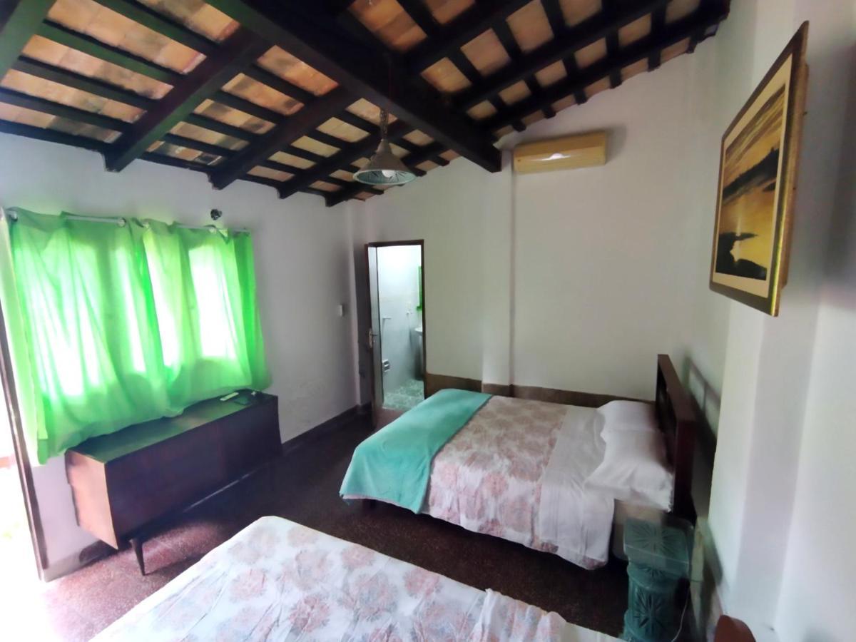 Hotel La Aparesida Areguá Extérieur photo